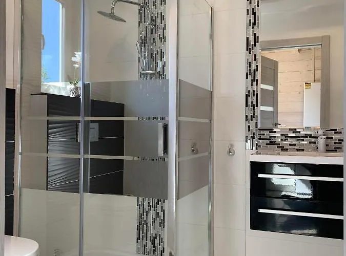 ヴィラ Daglezja Vip コウチェボ