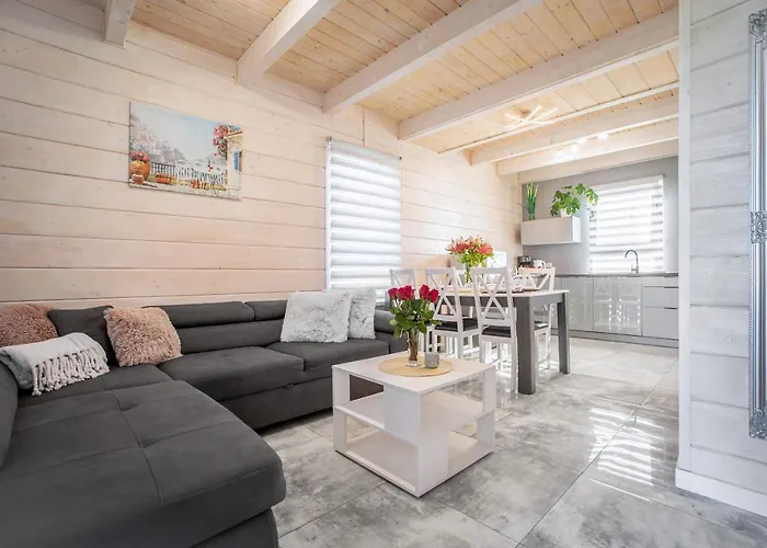 Daglezja Vip ヴィラ コウチェボ